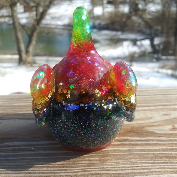 ๐SOLD๐HANDMADE Cute Elephant Resin Art - Picture 8 of 12